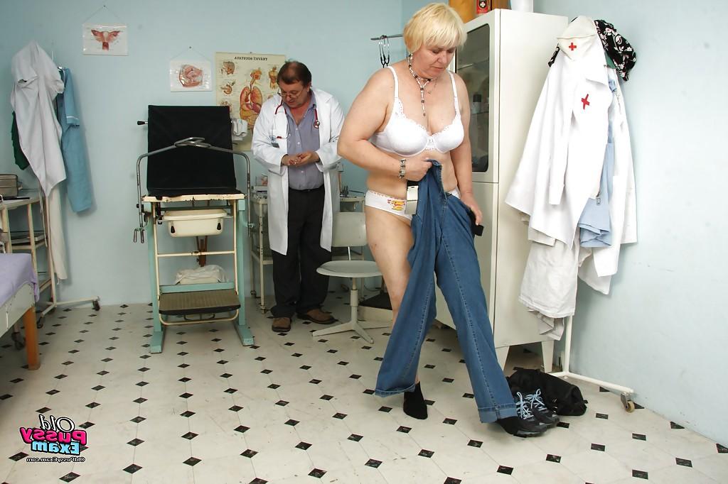 16P Nasty chubby granny gets her hairy cunt spread wide at the gyno