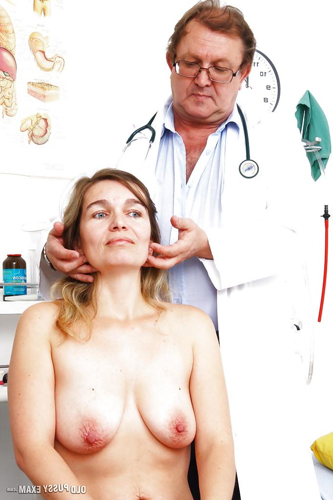 16P Mature lady with small saggy tits strips down to hosiery for gyno doctor