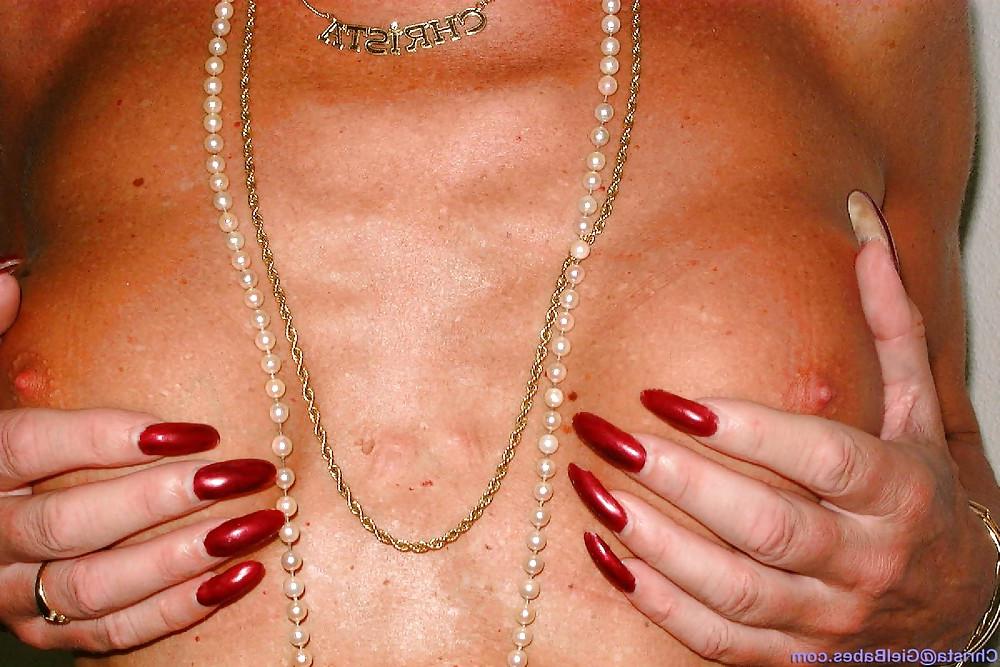 15P Shemale Gandma (famous from Dutch TV)
