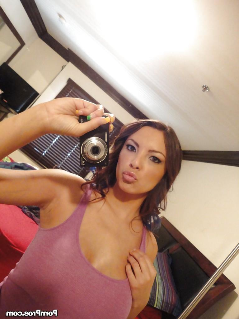 13P Big boobed 18 year old Danni Cole taking naked selfies in bedroom mirror