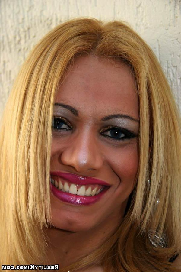 16P Big dick blonde shemale Agattha has a foot fetish and loves ass fucking