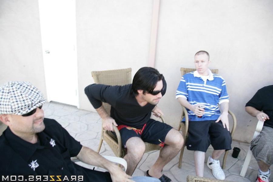 16P Richelle Ryan, Brianna Love and Alexis Texas get a huge stiff dick