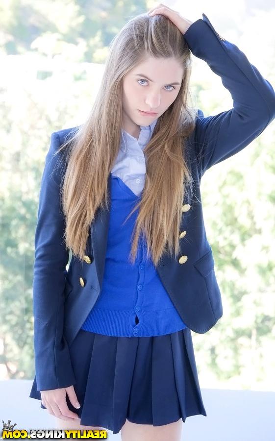 16P Long-haired teenage sweetie Alice March gets rid of her uniform and panties