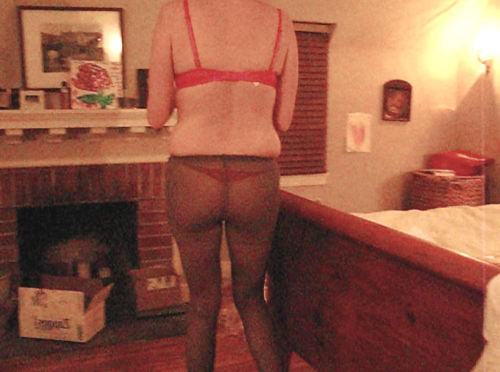 16P Pantyhose ass
