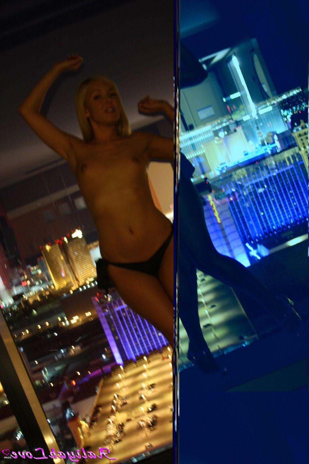 20P Pictures of Aaliyah Love spreading for your rod