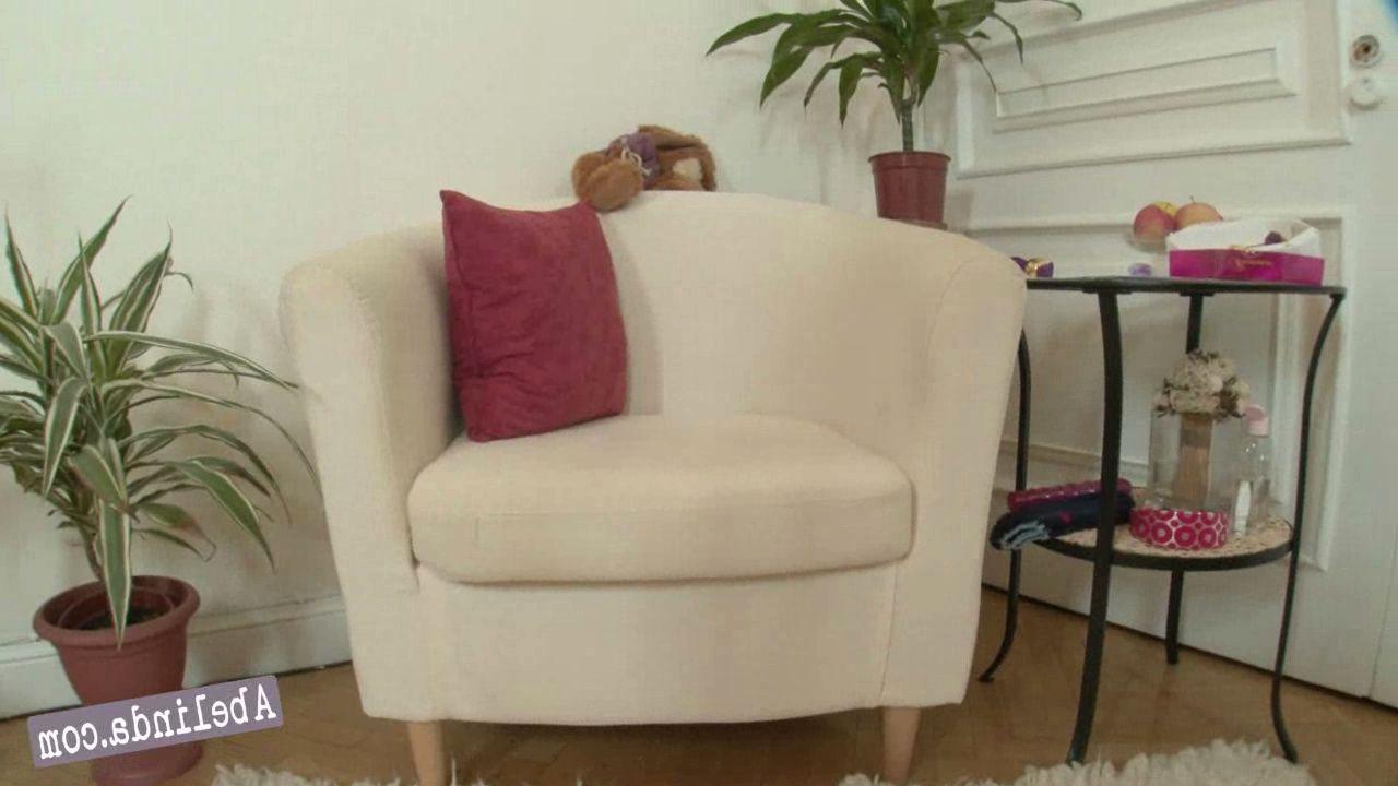 20P Pictures of Abelinda bending over and toying her pussy from behind