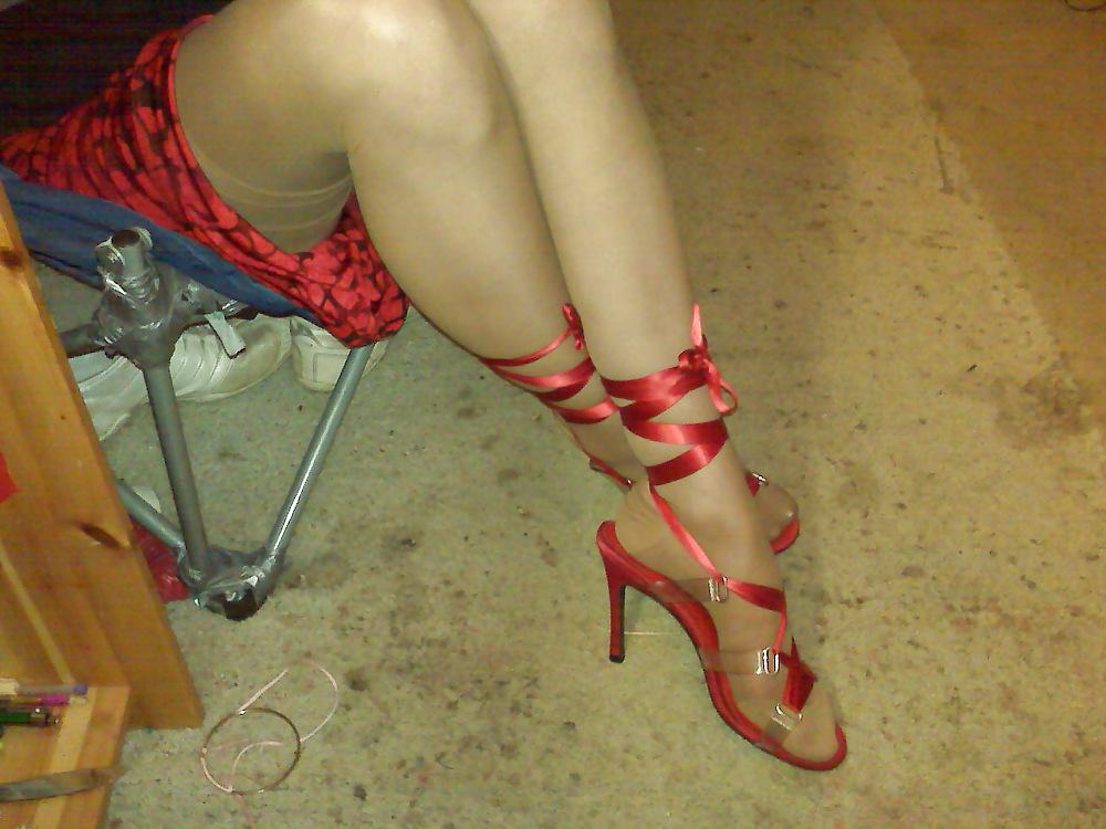 22P LEGS PANTYHOSE HEELS