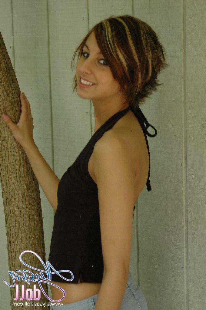 16P Pictures of Alyssa Doll taking her shirt off to cool off