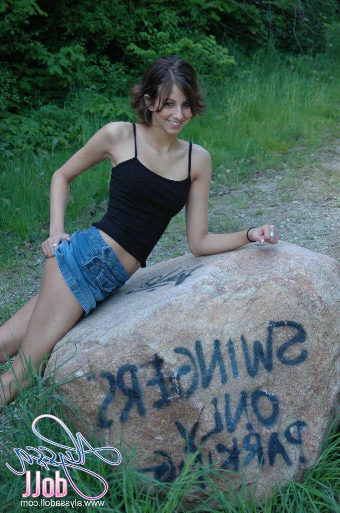 15P Pictures of Alyssa Doll on a huge rock