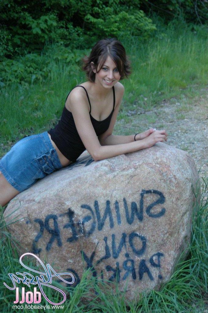 15P Pictures of Alyssa Doll on a huge rock