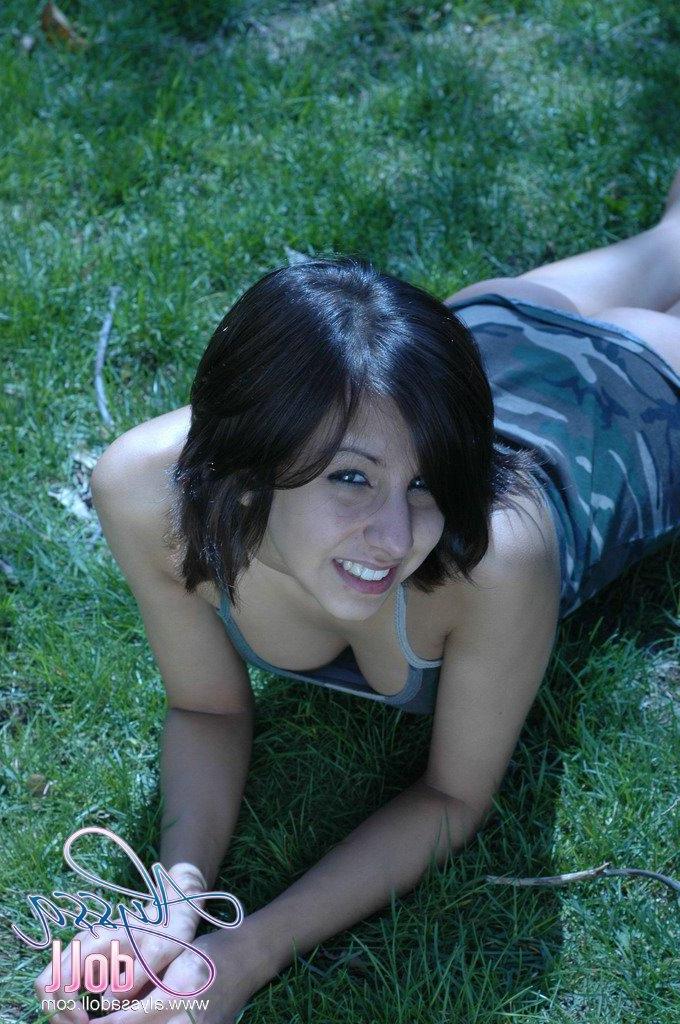 15P Alyssa Doll does a tease on her lawn