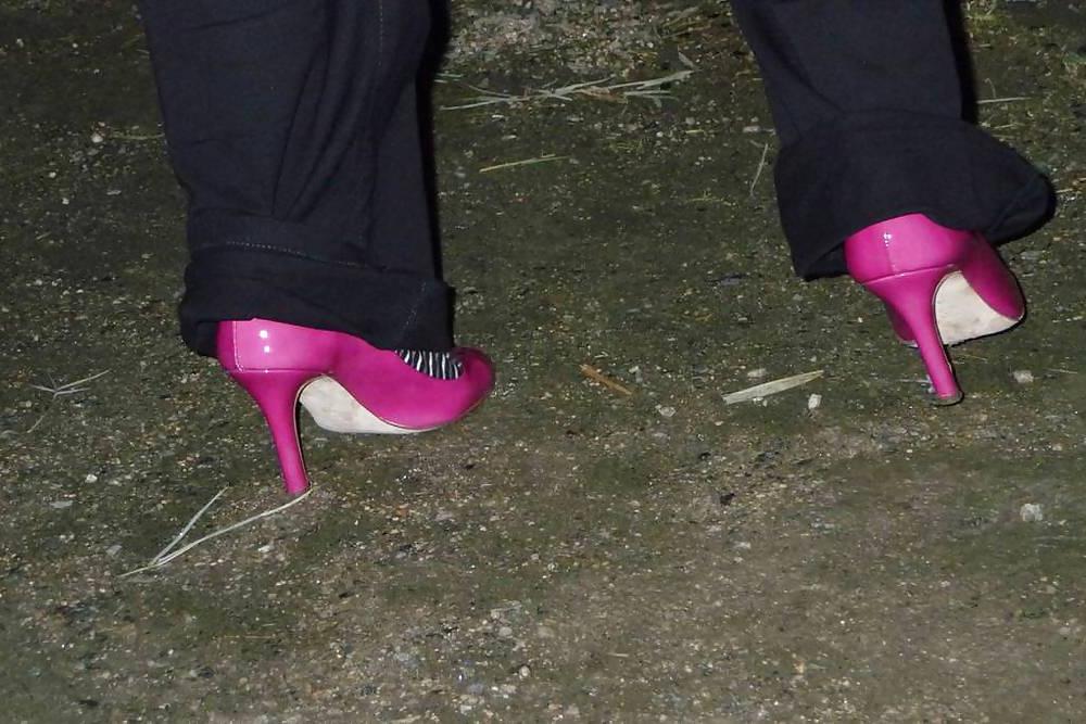 11P Japanese Candids - Feet on the Street 11