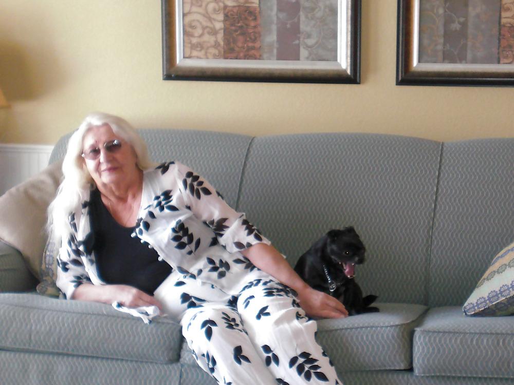 7P Dutch granny on VintageVixens