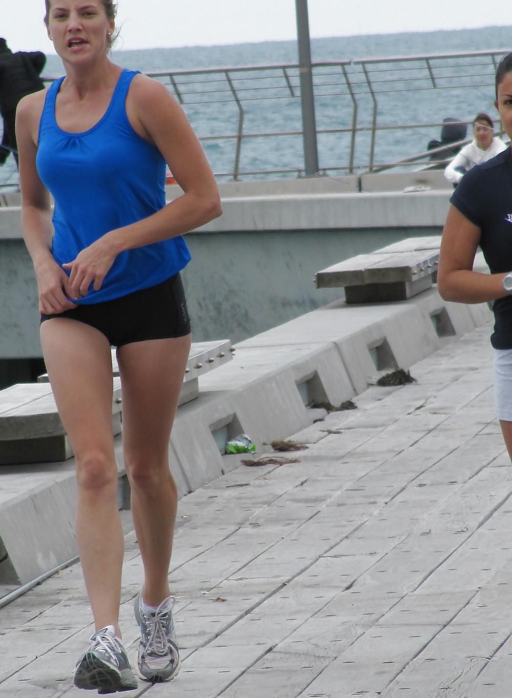 25P Voyeur photos of cuties around the world