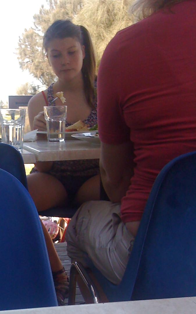 25P Voyeur photos of cuties around the world