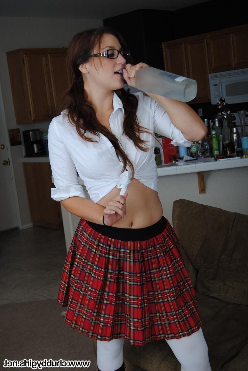16P Hot schoolgirl Samantha strips and spreads for you on the couch