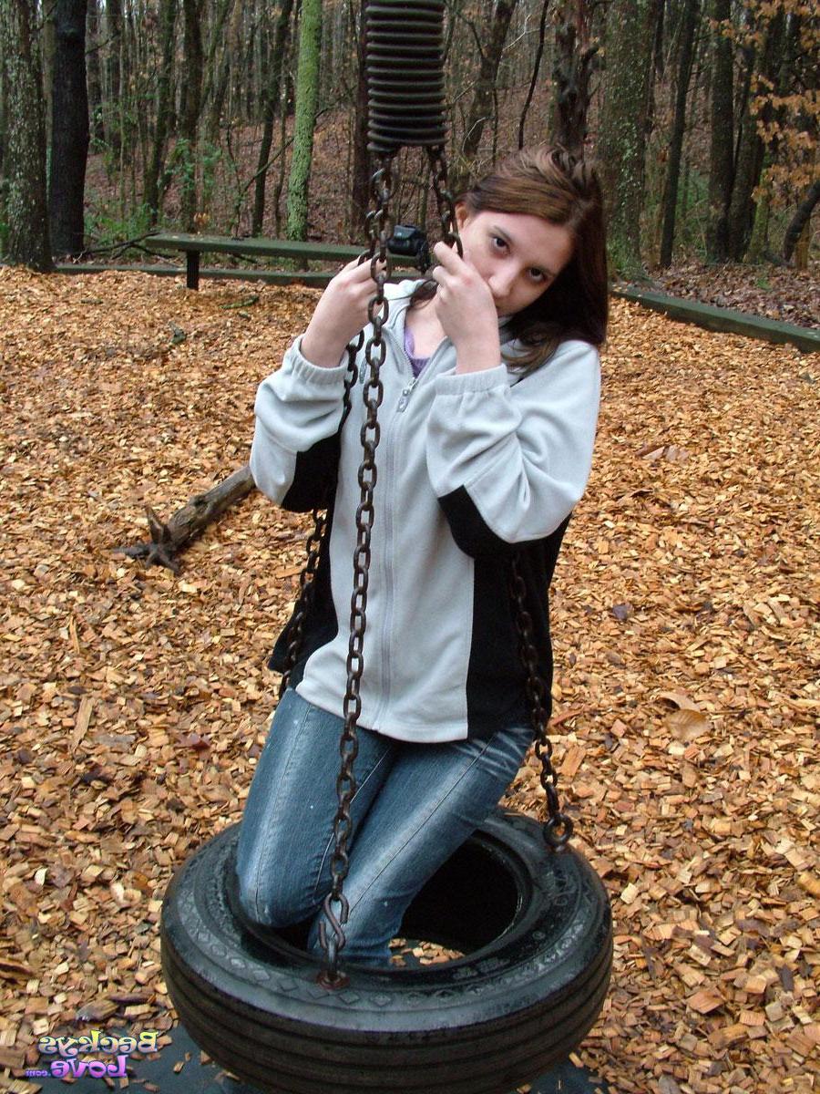 15P Pictures of Beckys Love teasing outside