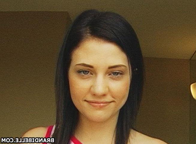 16P Pictures of teen Brandi Belle waiting for you to fuck her pussy