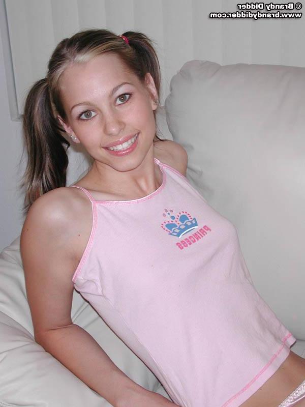 20P Pics of Brandy Didder doing a strip tease on the couch
