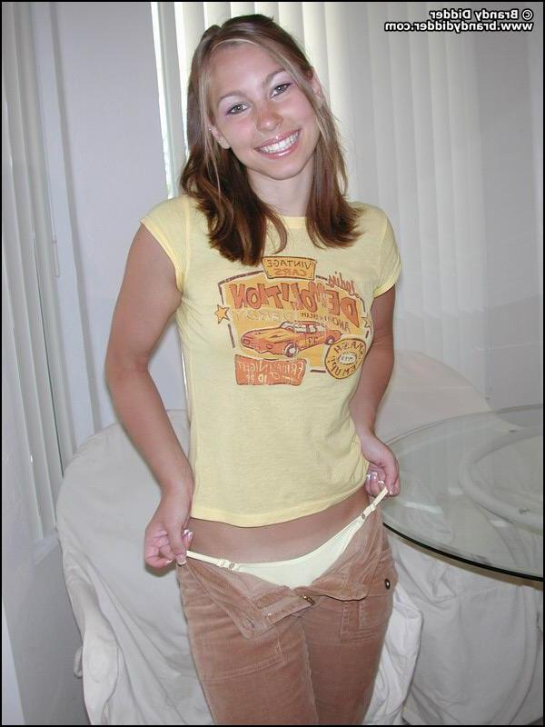 20P Pics of Brandy Didder stripping to her panties
