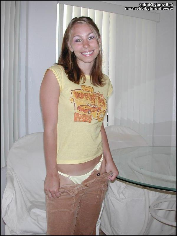 20P Pics of Brandy Didder stripping to her panties
