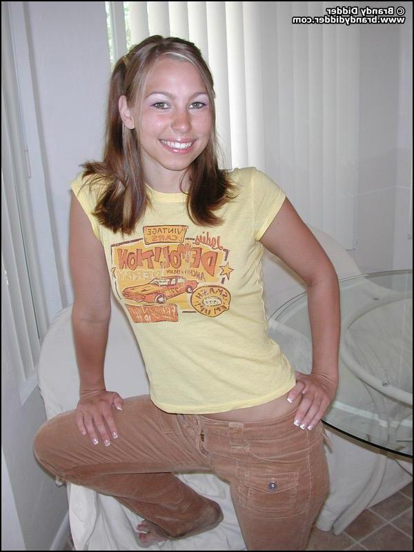20P Pics of Brandy Didder stripping to her panties