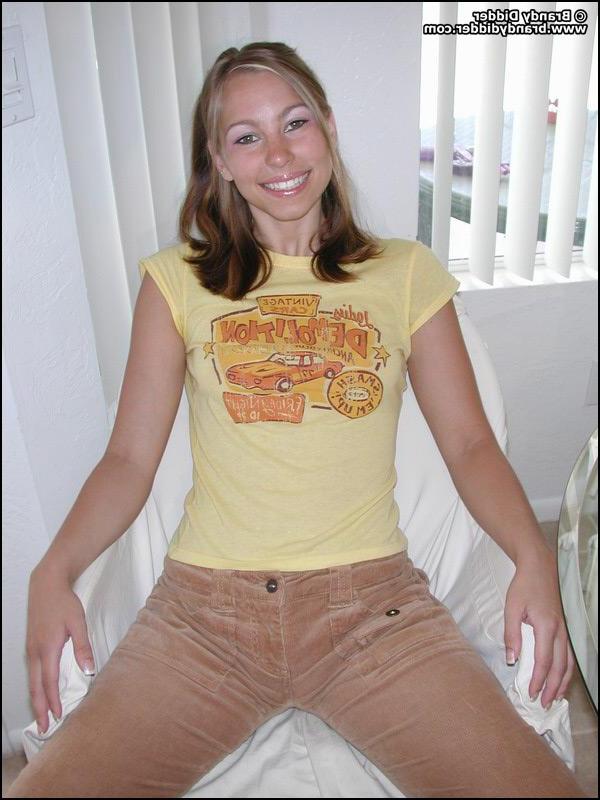 20P Pics of Brandy Didder stripping to her panties