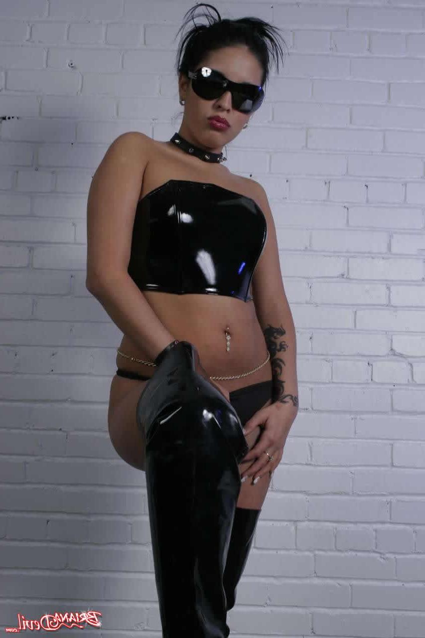 20P Pictures of teen Briana Devil dressed to kick your ass