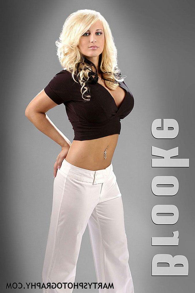 16P Pictures of Brooke Becker looking incredibly hot with a big long ...