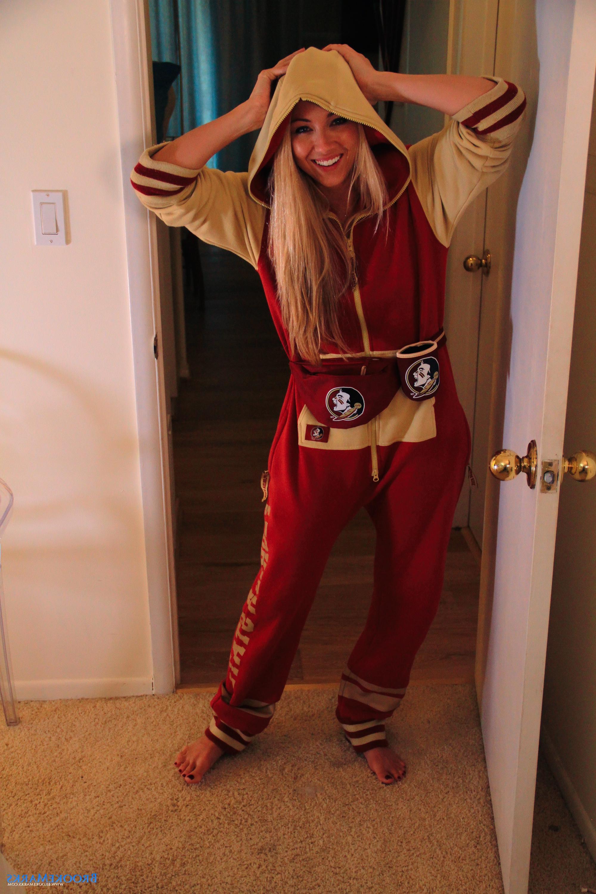 16P Blonde teen Brooke Marks teases with her florida state fanny pack