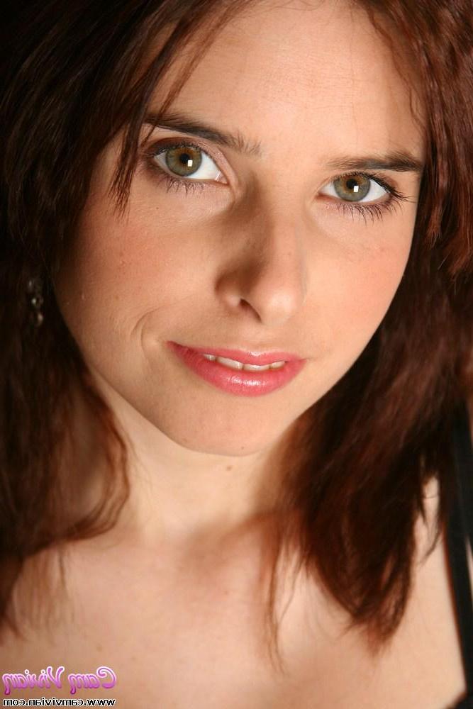 19P Pictures of Cam Vivian all dressed up for some crazy action with you