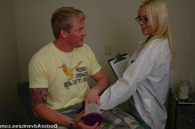 16P Busty doctor in glasses Daria Glover gives a blowjob to her patient