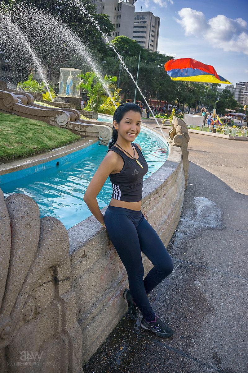 16P Petite latina Carol Lopez invites you to join her for a hot shower