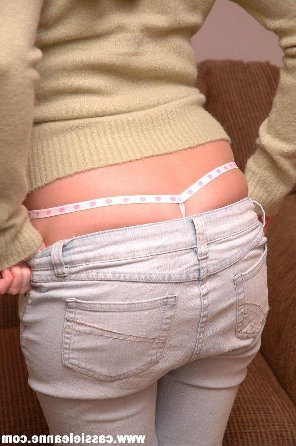 20P Pictures of Cassie Leanne bending over to show you her ass and pussy