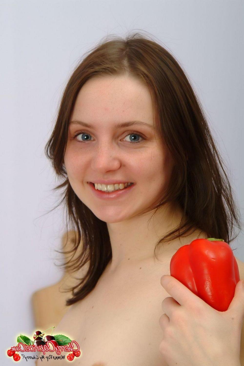 20P Pictures of teen star Cherry Caprice getting kinky with food