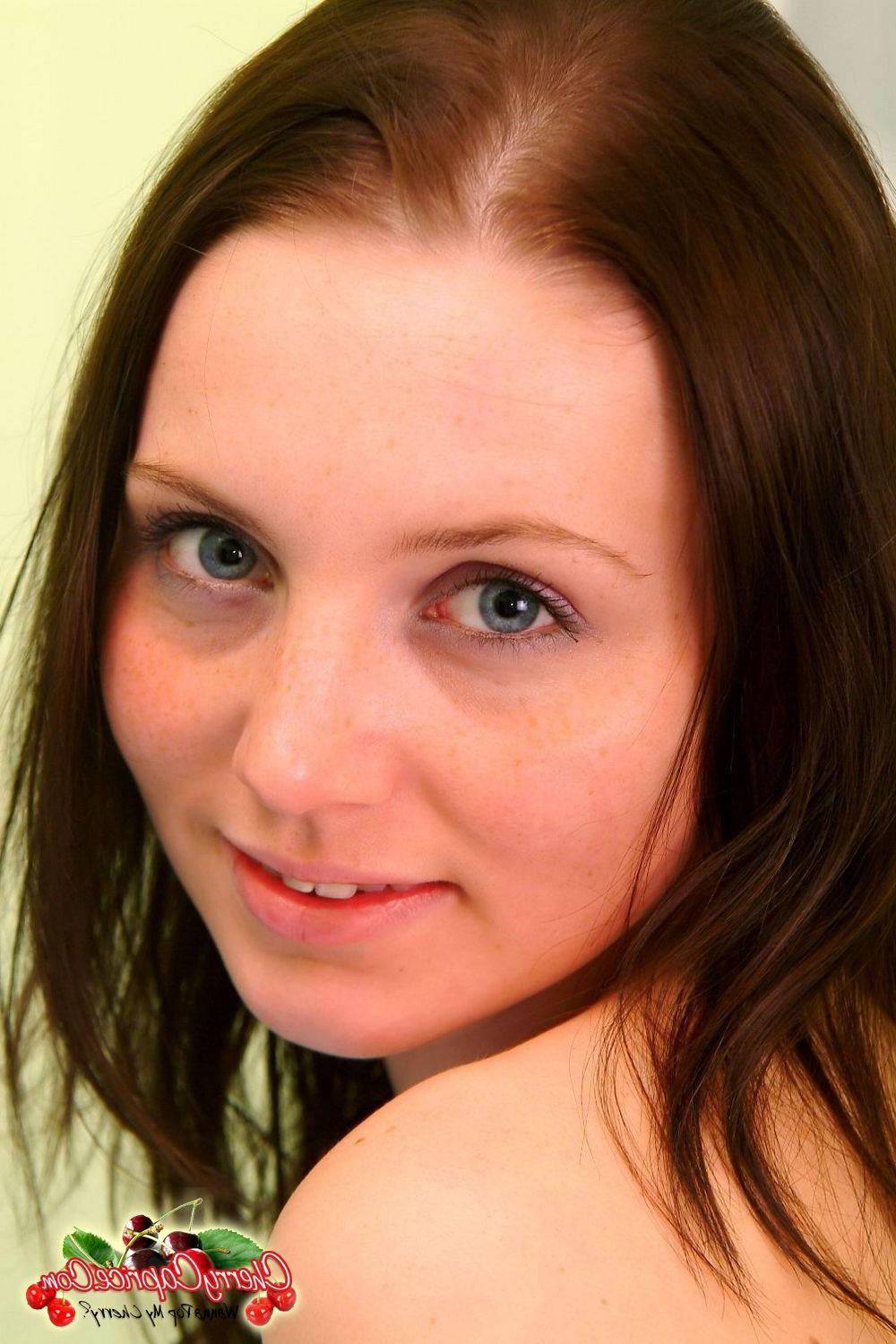 20P Pictures of Cherry Caprice stripping for you in bed