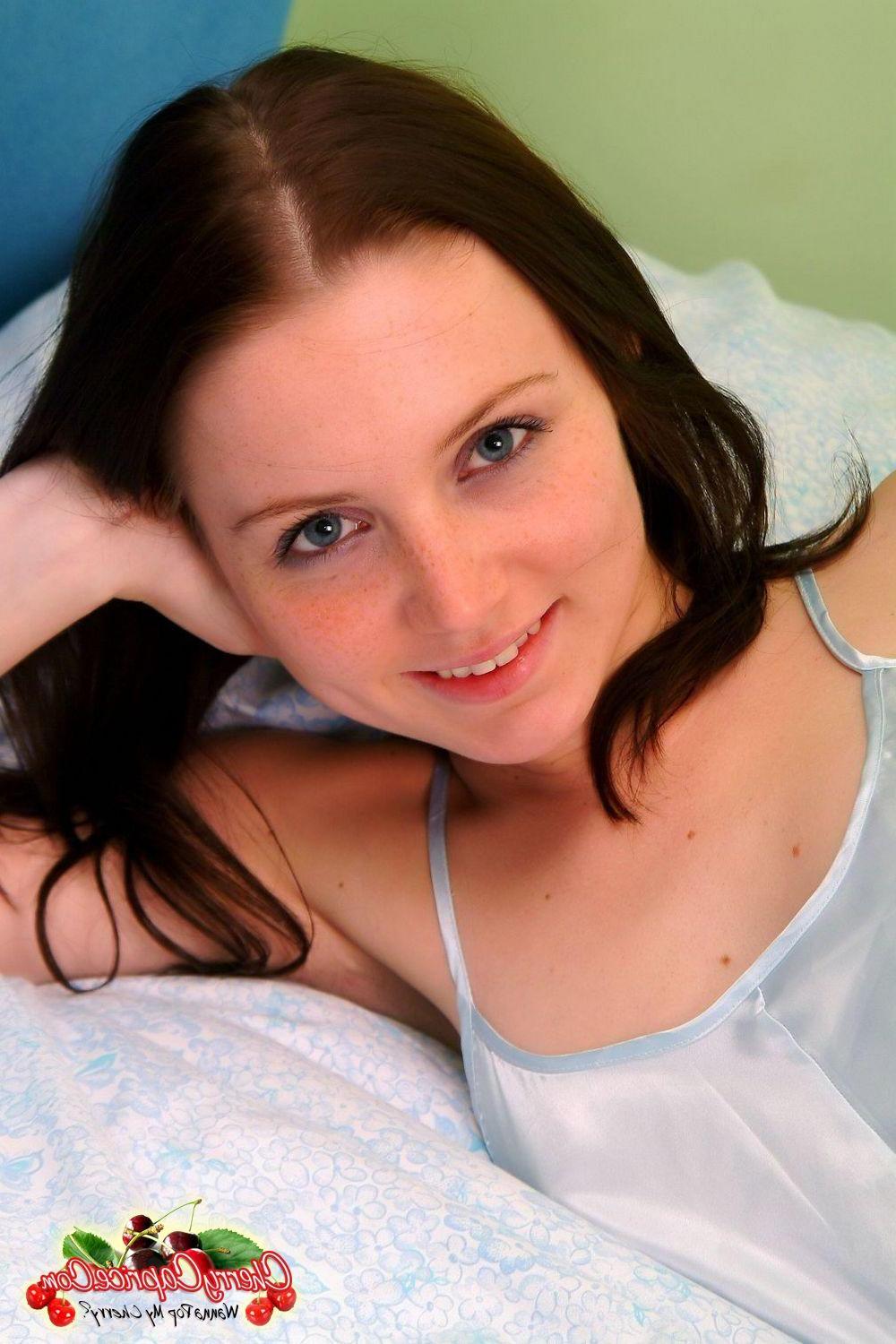 20P Pictures of Cherry Caprice stripping for you in bed