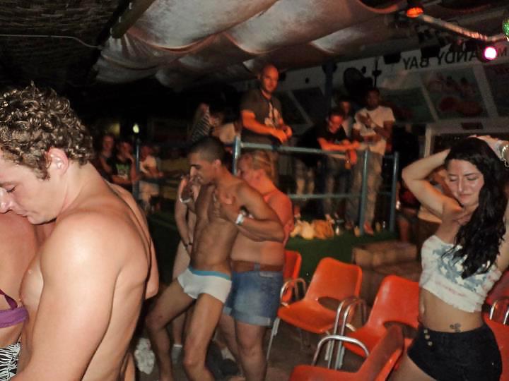 25P Hypnotist Party (Naked Naughtiness)