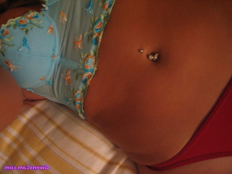 18P Pictures of teen Gwens Cam taking hot sexy pics of herself