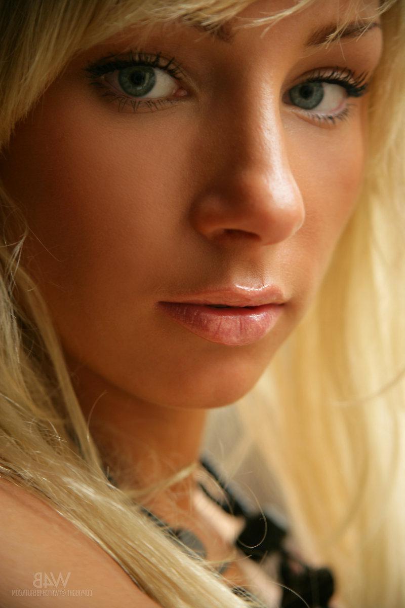 16P Stunning blonde teen displays her tight body in "Teenager"
