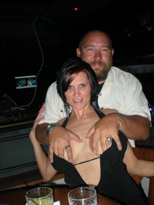 15P Candid pictures of Destiny having a party with her friends
