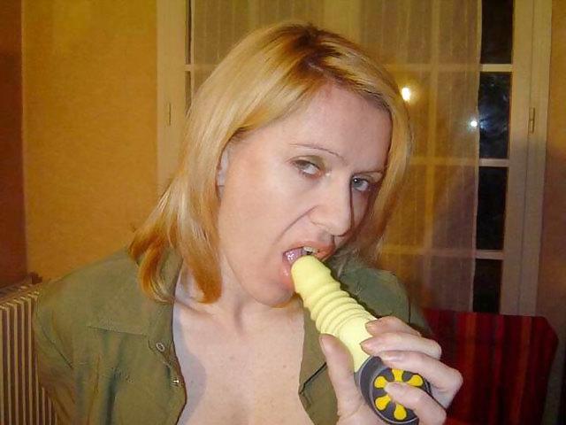 25P Wife jerking off at home