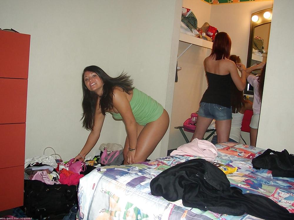 22P Party Girls