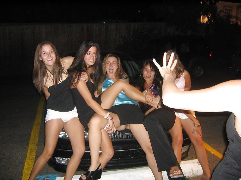 22P Party Girls