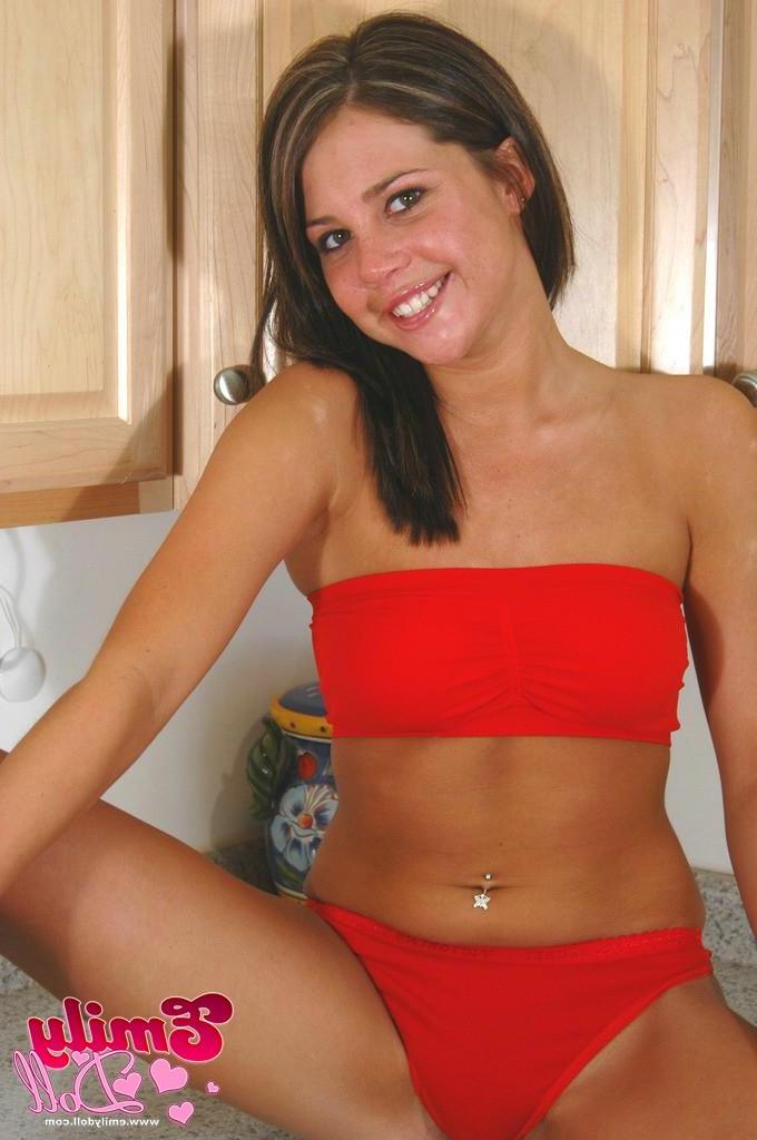 16P Emily shows the world her perky tits
