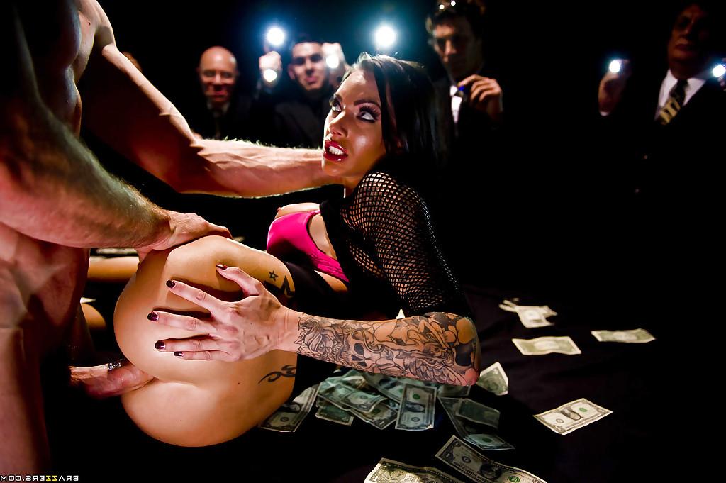16P Sexy Latina babe Juelz Ventura gets a huge dick in her asshole