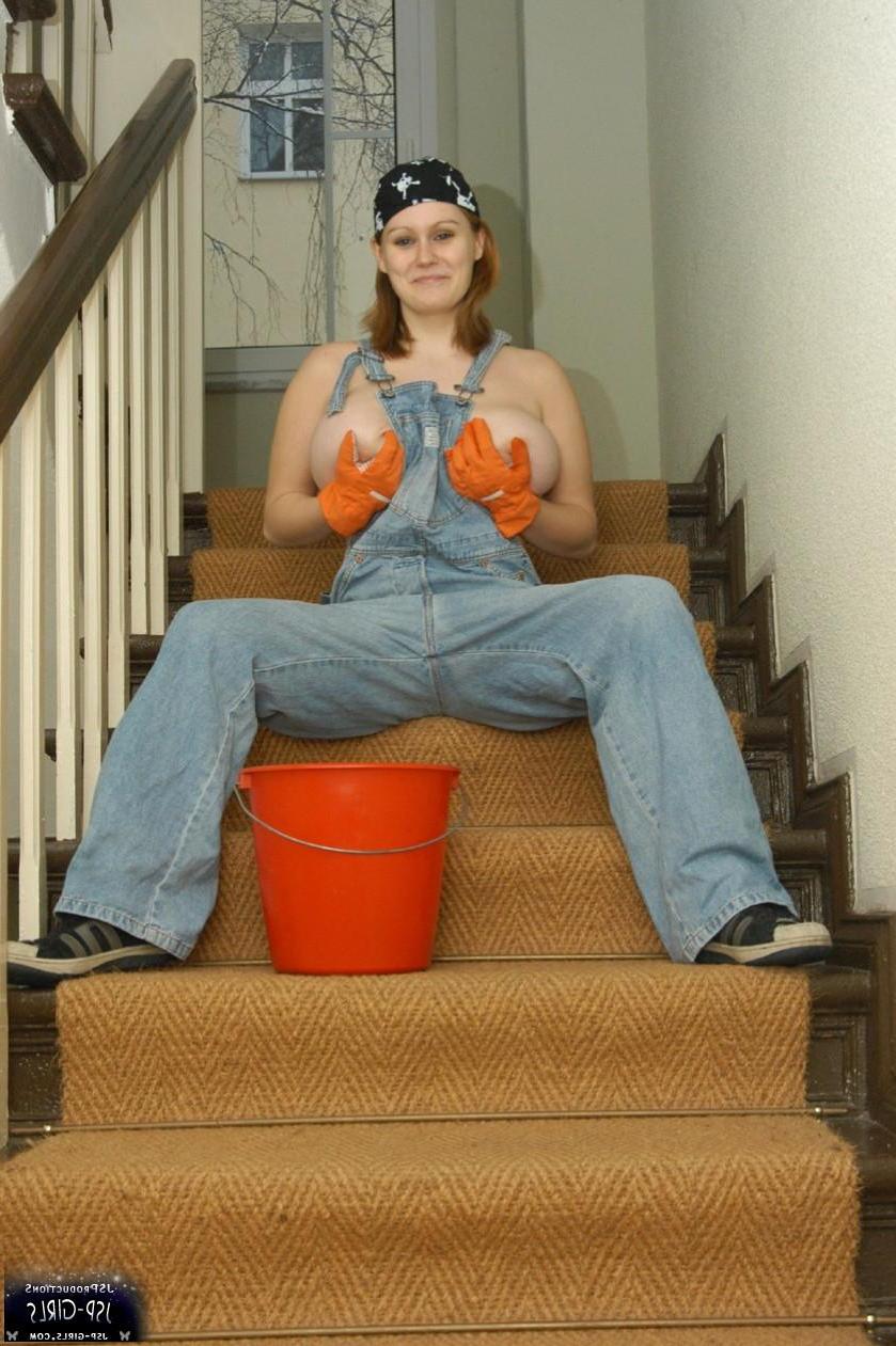 16P Pictures of busty girl Melli getting hot while she cleans her house