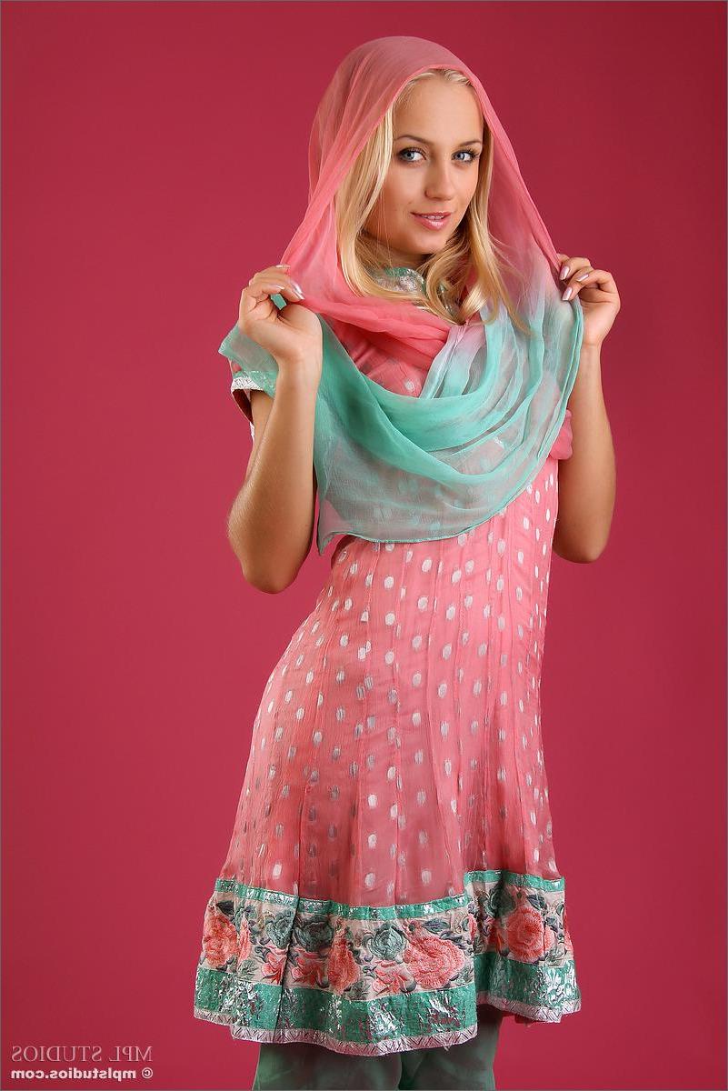 7P MPL Studios Presents Tess in "Turqoise Magenta"