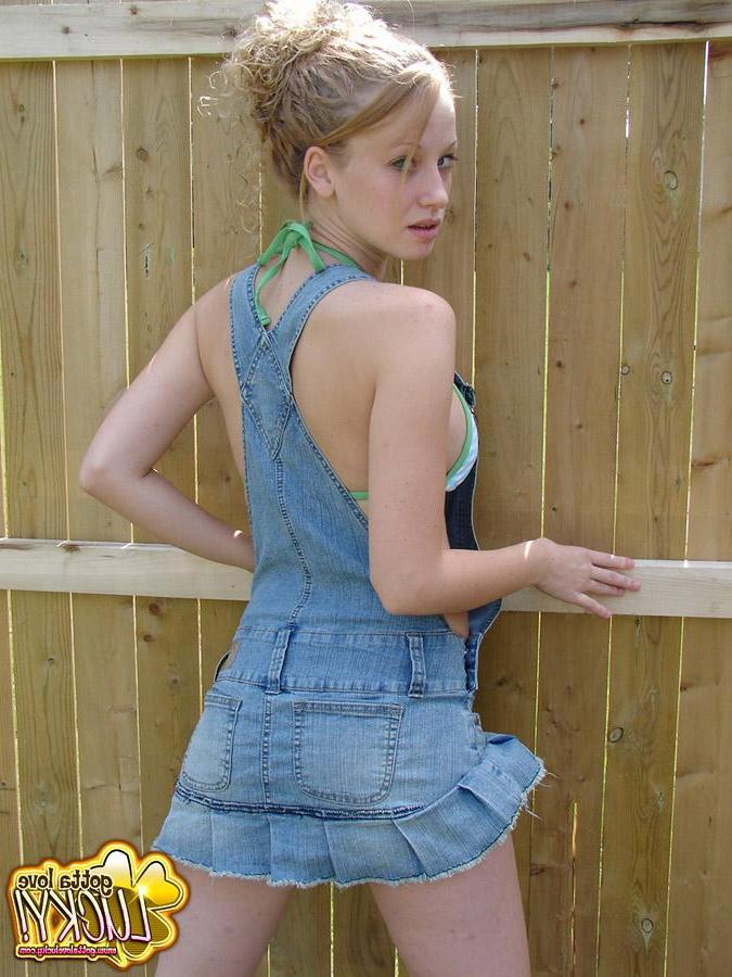 20P Pictures of Gotta Love Lucky in a bikini