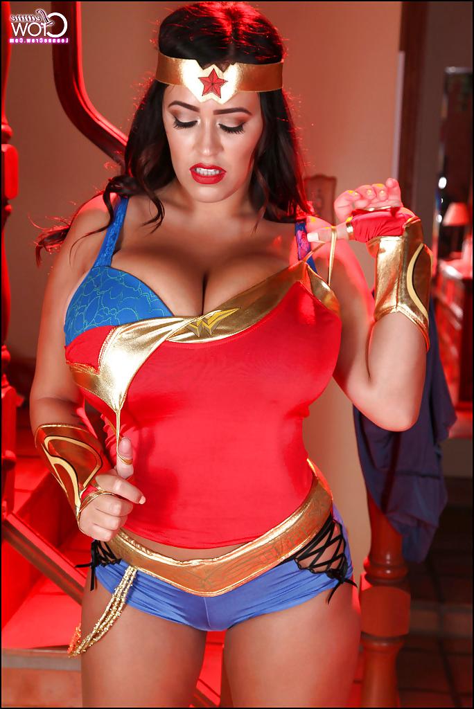 16P Hot cosplay striptease with busty pornstar bombshell Leanne Crow